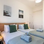 4 Bedrooms-4 Bathrooms House *