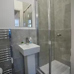 Сasa de vacaciones 4 Bedrooms-4 Bathrooms House Barrow-in-Furness