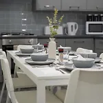 District Park Free Parking Holiday home