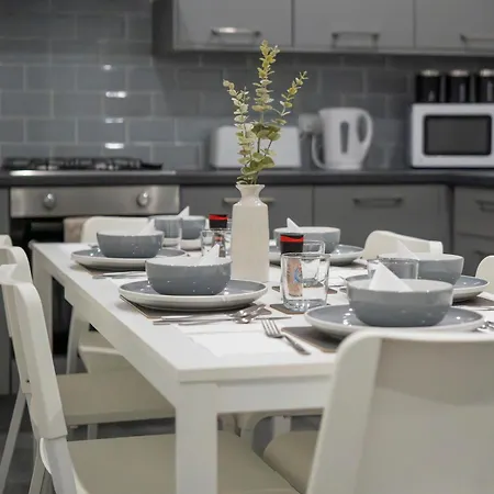 4br-lake District Park Stay-central-free Parking Апартаменты