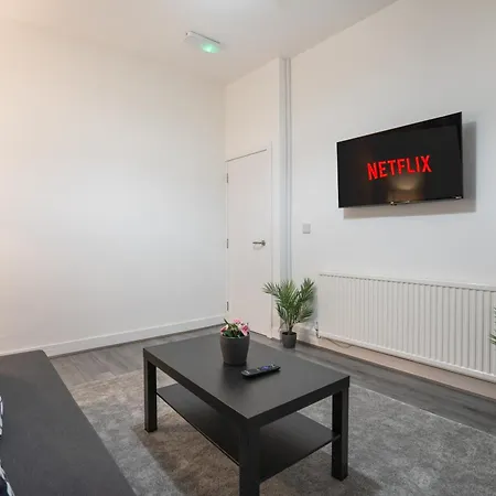 4 Bedrooms-4 Bathrooms House Barrow-in-Furness