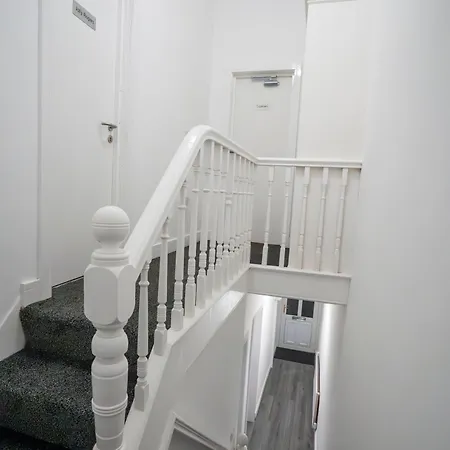 4br-lake District Park Stay-central-free Parking Барроу-ин-Фернесс