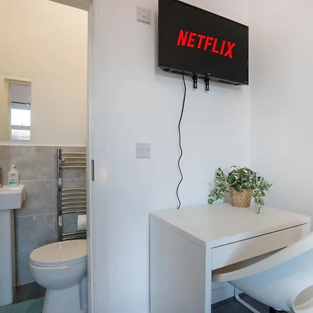 4 Bedrooms-4 Bathrooms House Tatil Evi Barrow-in-Furness