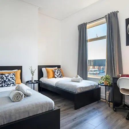 Tatil Evi 4 Bedrooms-4 Bathrooms House