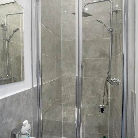 4br-lake District Park Stay-central-free Parking Апартаменты